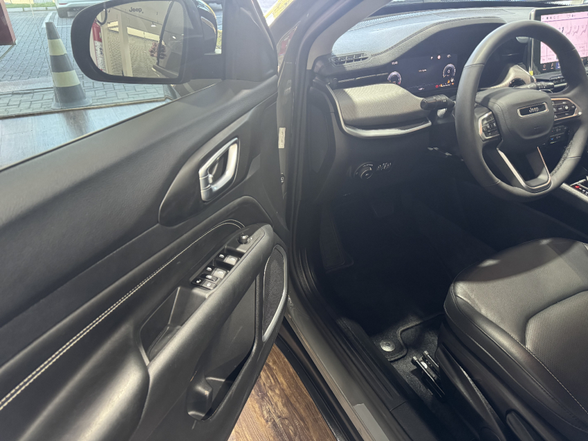 jeep compass 1.3 t270 turbo flex longitude at6 semiautomatico 202610