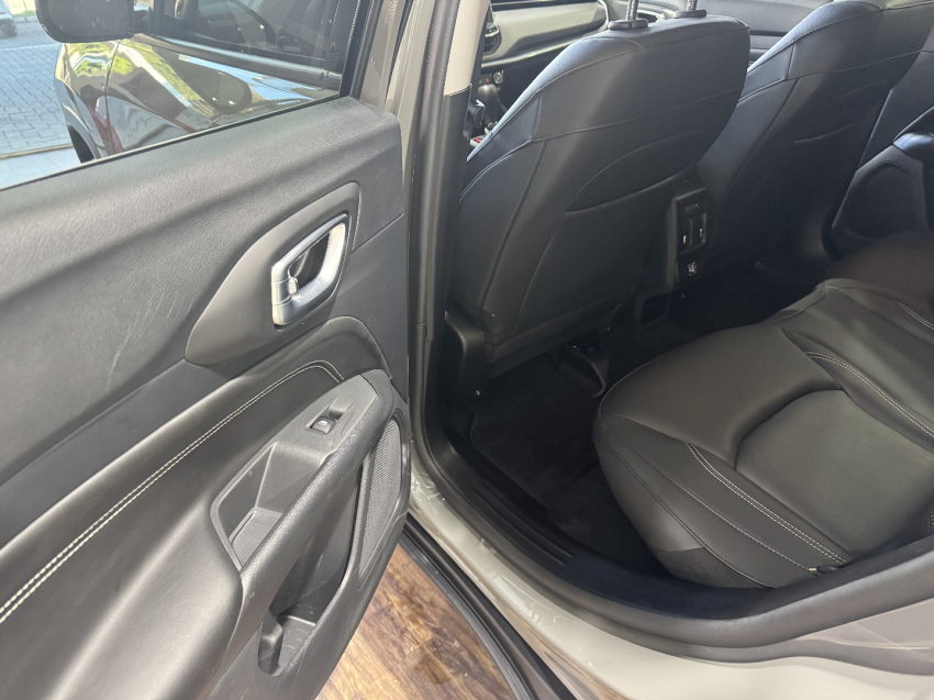 jeep compass 1.3 t270 turbo flex longitude at6 semiautomatico 20266