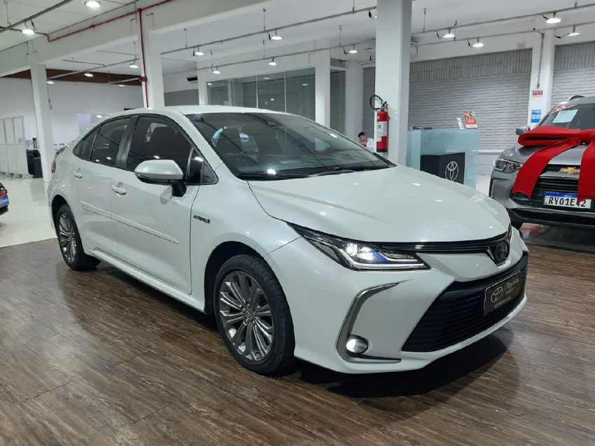 corolla altis premium 1.82