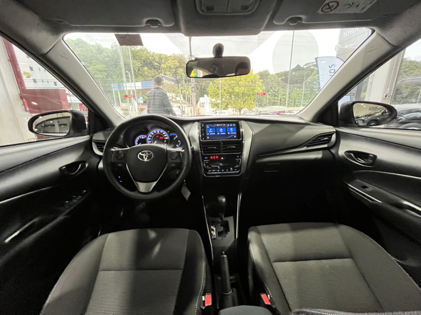 yaris xl 1.5 sedan10