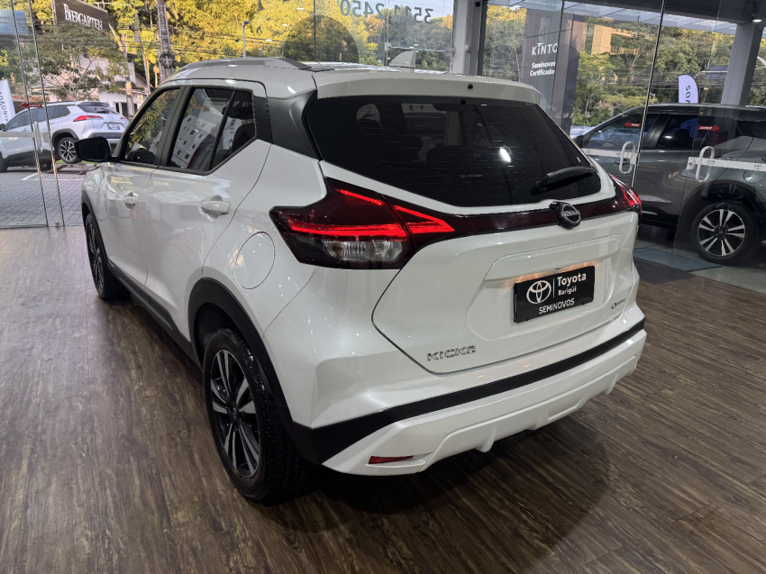 kicks advance xtronic 1.6 flex5