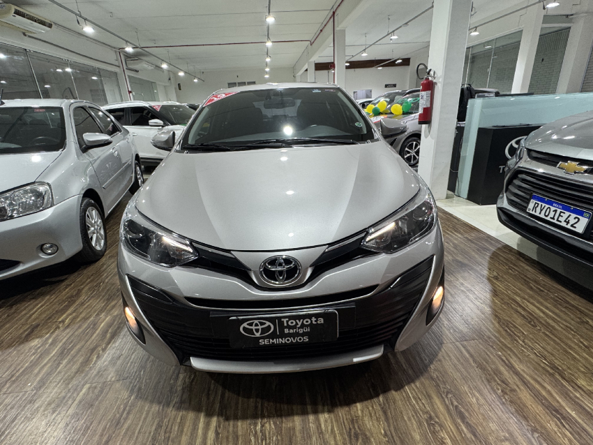 yaris xls 1.5 sedan1
