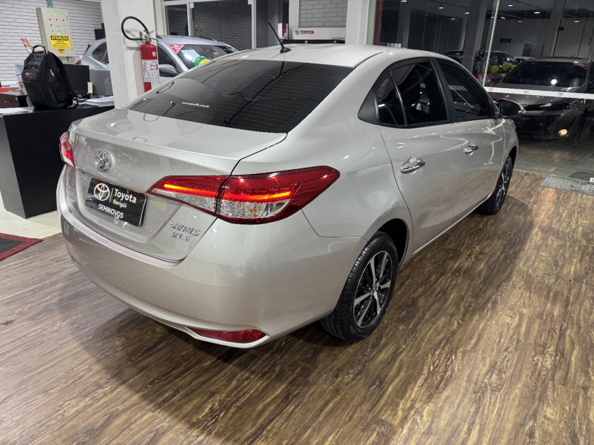 yaris xls 1.5 sedan3