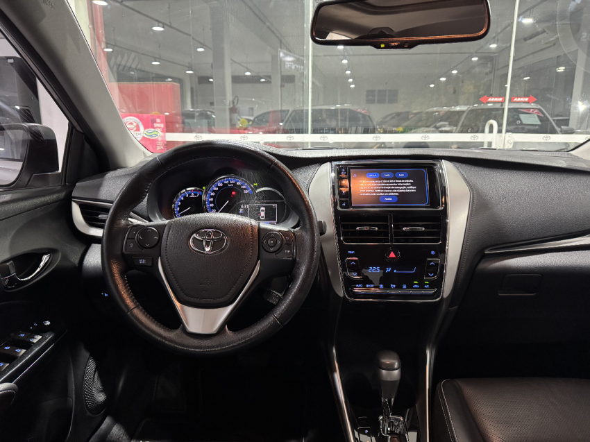 yaris xls 1.5 sedan8