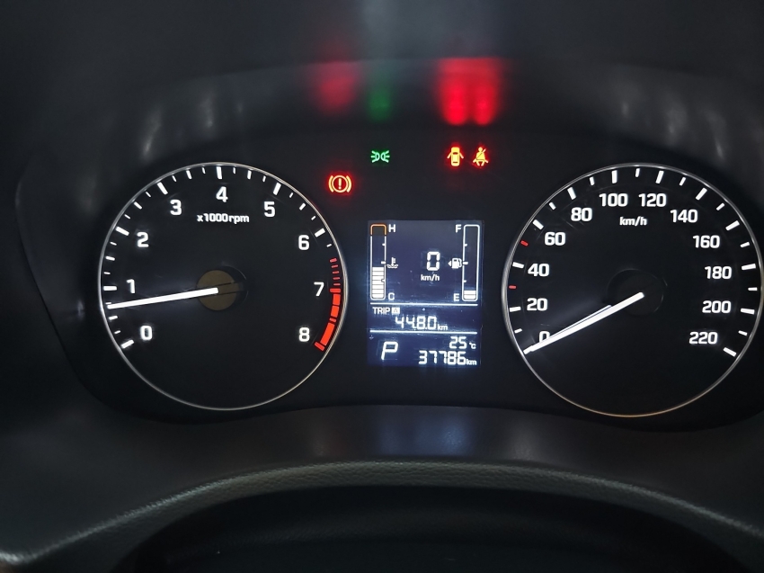 creta 1.6 16v flex action8