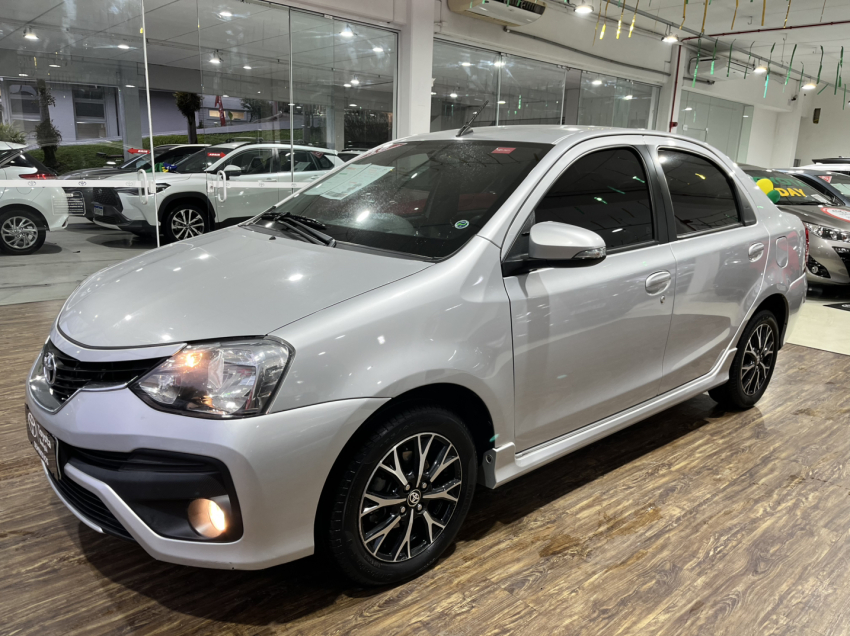 etios platinum sedan flex