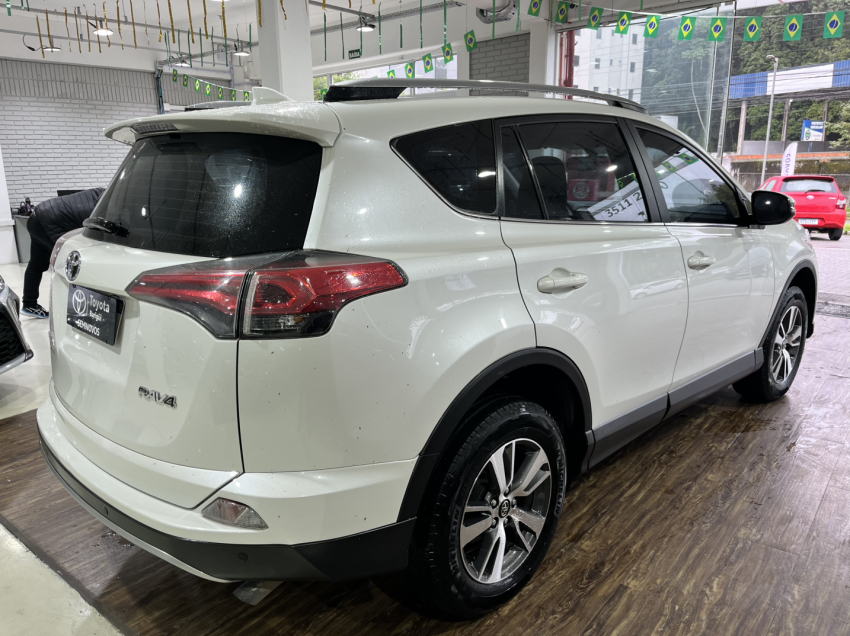 rav4 top 4x2 2.0 gasolina5