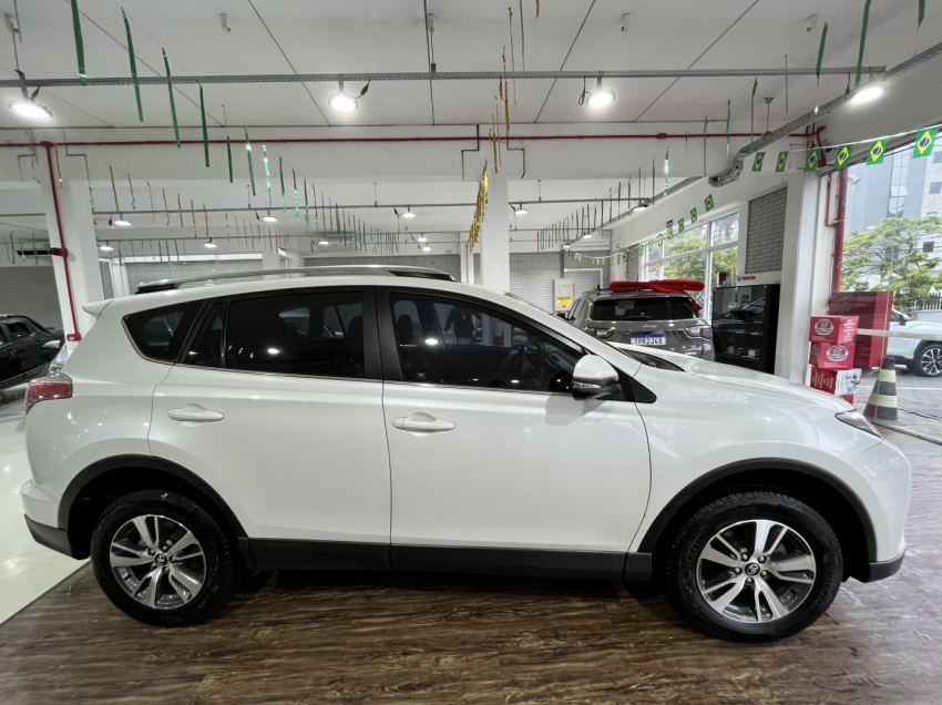 rav4 top 4x2 2.0 gasolina3