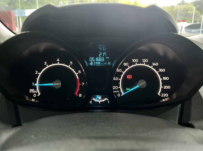 fiesta sel 1.6 hat manual10