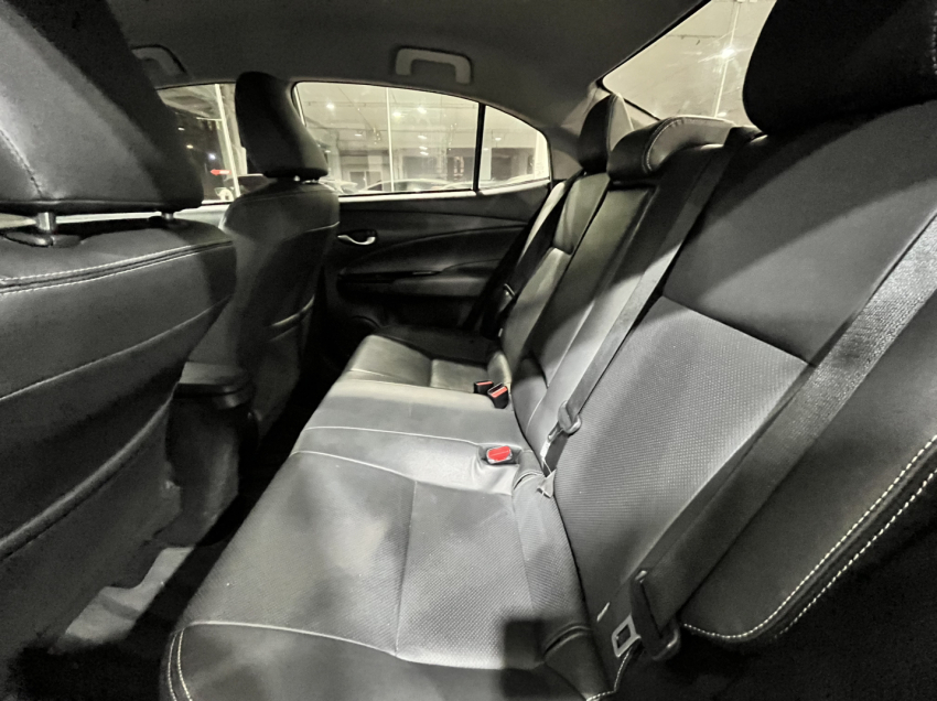 yaris xs 1.5 sedan14