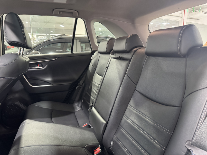 rav-4 sx awd aut conect7