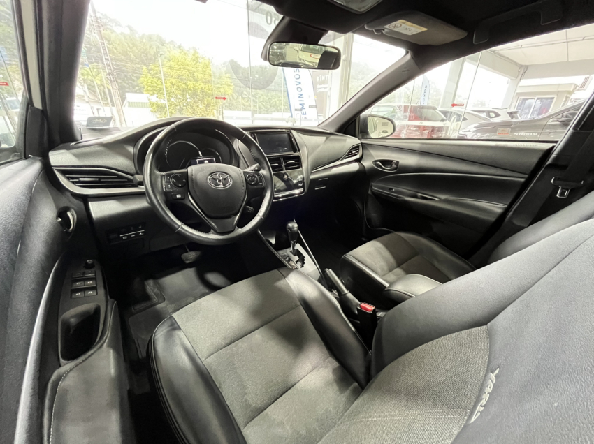 yaris xs 1.5 flex9