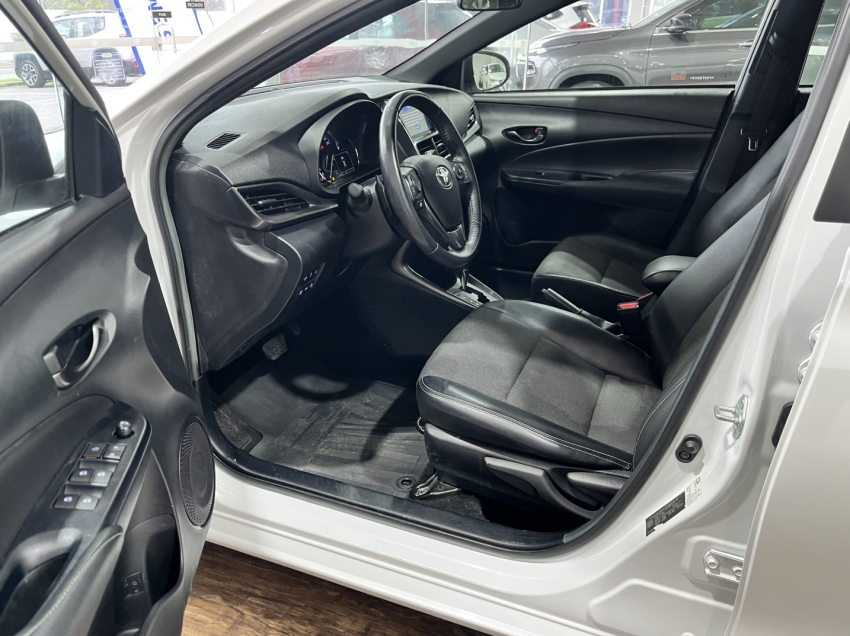 yaris xs 1.5 flex10