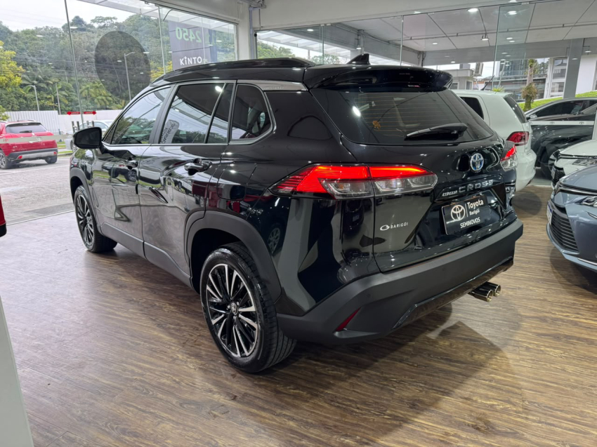 corolla cross xrx hybrid 1.8 vvt-i cvt22