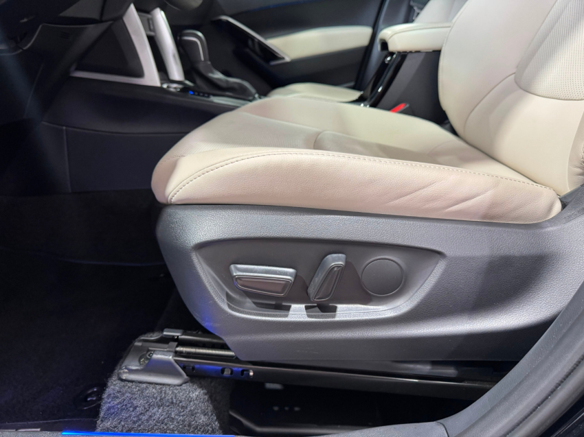 corolla cross xrx hybrid 1.8 vvt-i cvt9