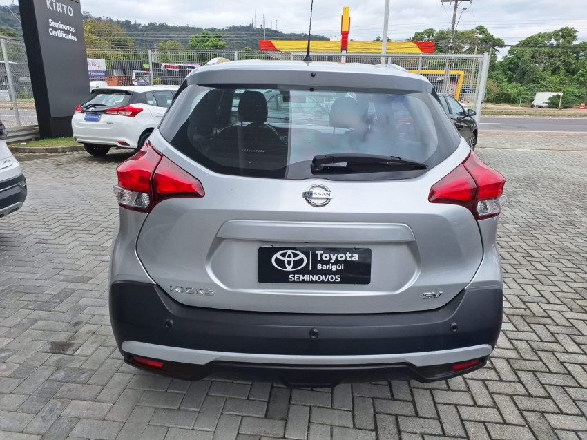 nissan kicks 1.6 sv - automatica5