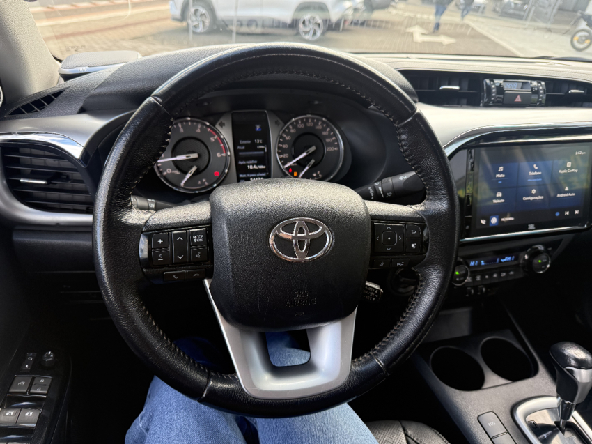 hilux cd srx 4x4 2.8 tb at615