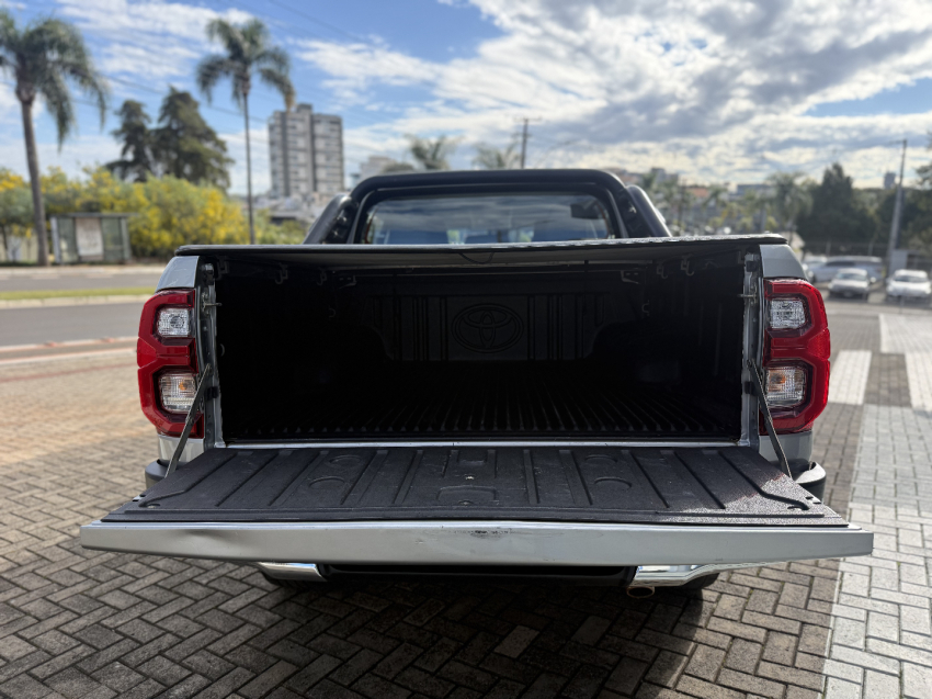 hilux cd srx 4x4 2.8 tb at68