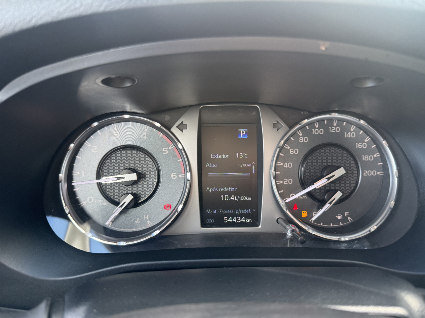hilux cd srx 4x4 2.8 tb at612