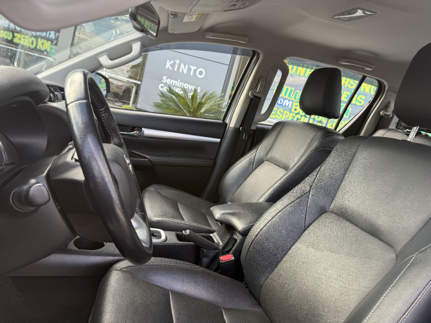 hilux cd srx 4x4 2.8 tb at611