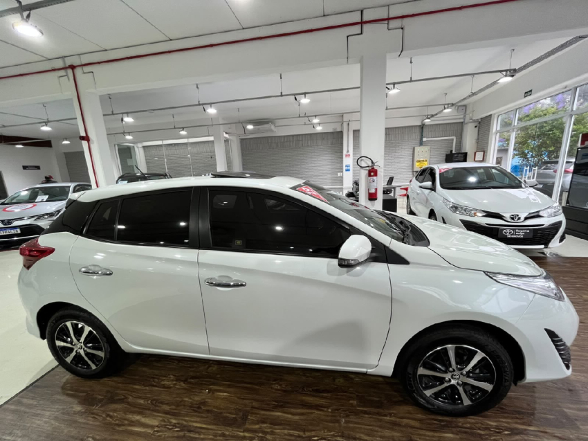 yaris hatch xls 1.5 16v cvt6