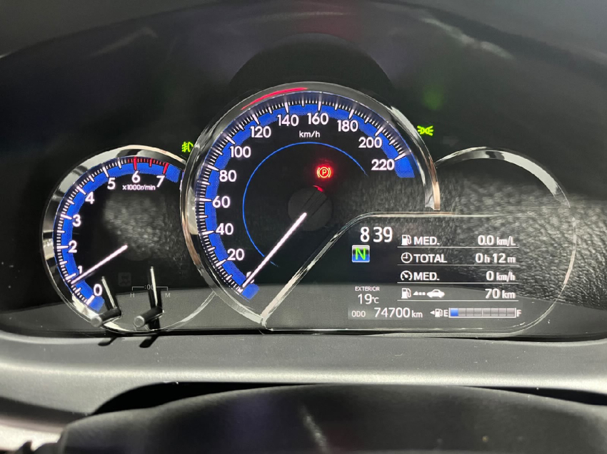 yaris hatch xls 1.5 16v cvt11
