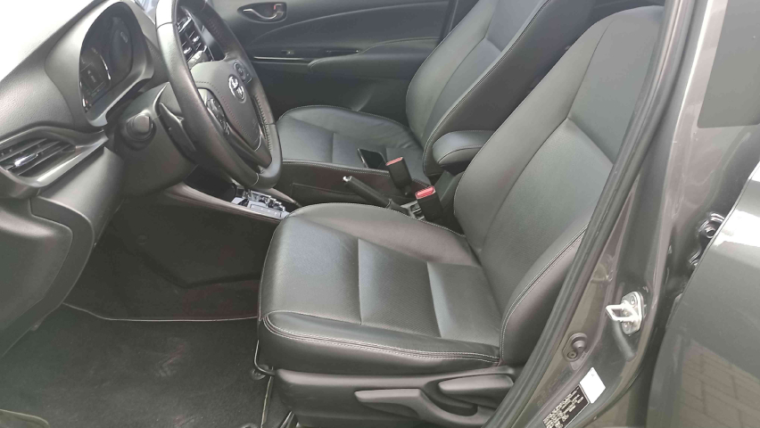 yaris hb xls a/t12