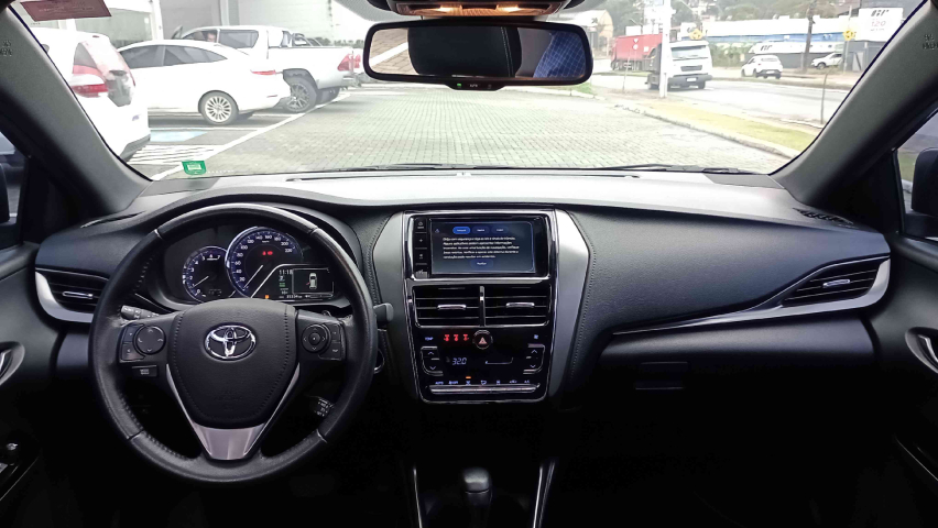 yaris hb xls a/t8