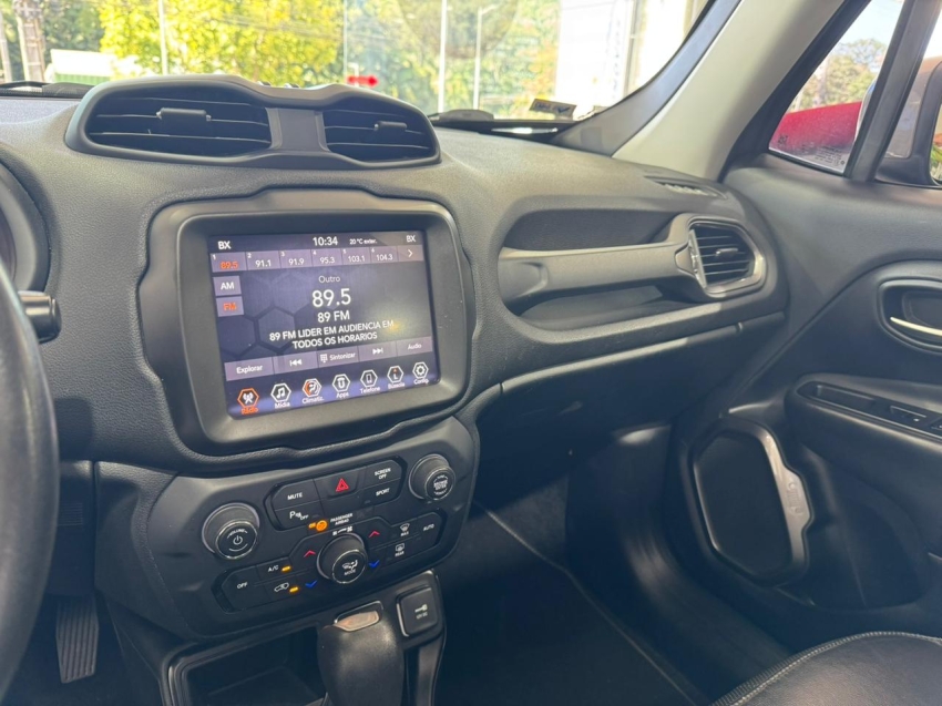 jeep renegade limited com teto solar panoramico8