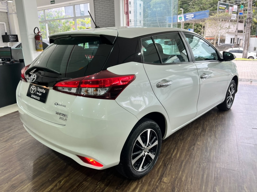 yaris hb xls a/t4