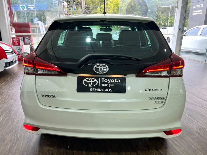 yaris hb xls a/t5