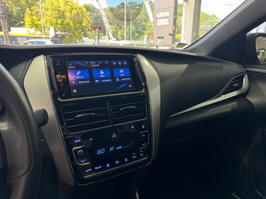yaris hb xl plus con at 21/2210