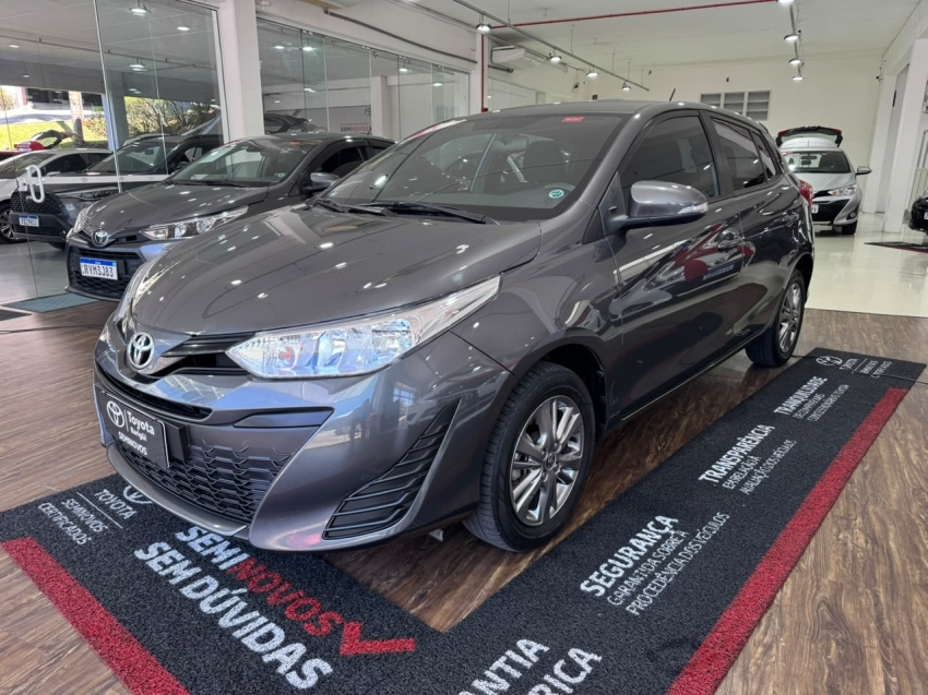 yaris hb xl plus con at 21/220