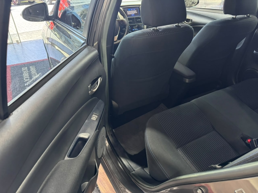 yaris hb xl plus con at 21/2213