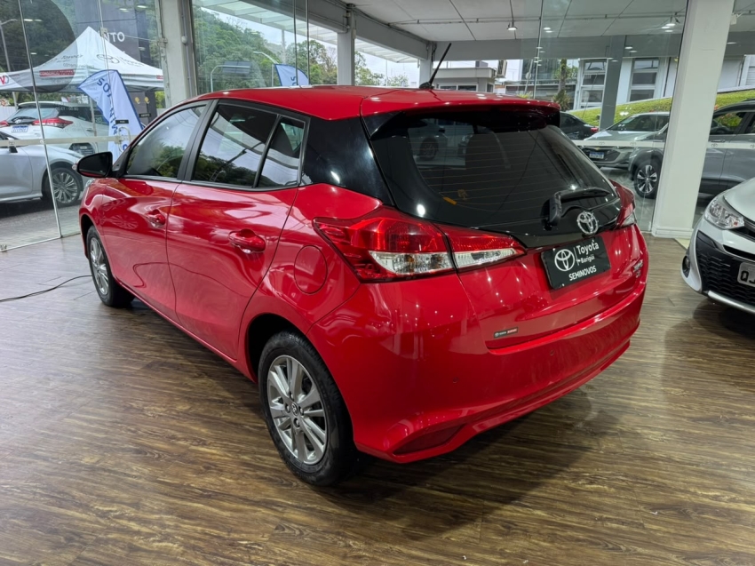 yaris 1.3 16v flex xl plus tech3