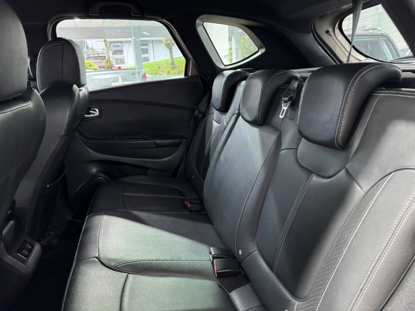 renault captur 1.3 tce flex iconic x-tronic 4p automatico 20227