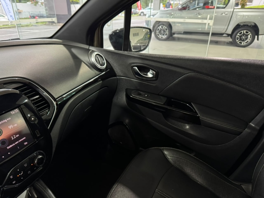 renault captur 1.3 tce flex iconic x-tronic 4p automatico 202212