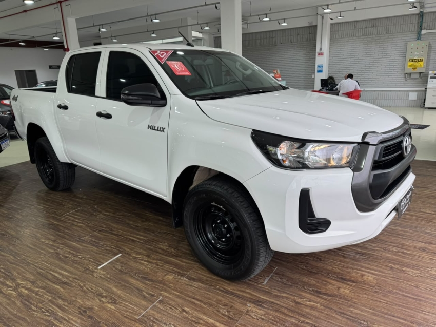 toyota hilux 2.8 d-4d turbo diesel cd power pack 4x4 automatico 4p 20252