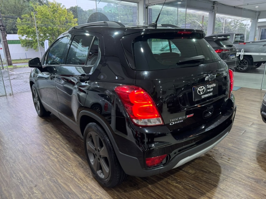 tracker midnight 1.4 turbo aut5