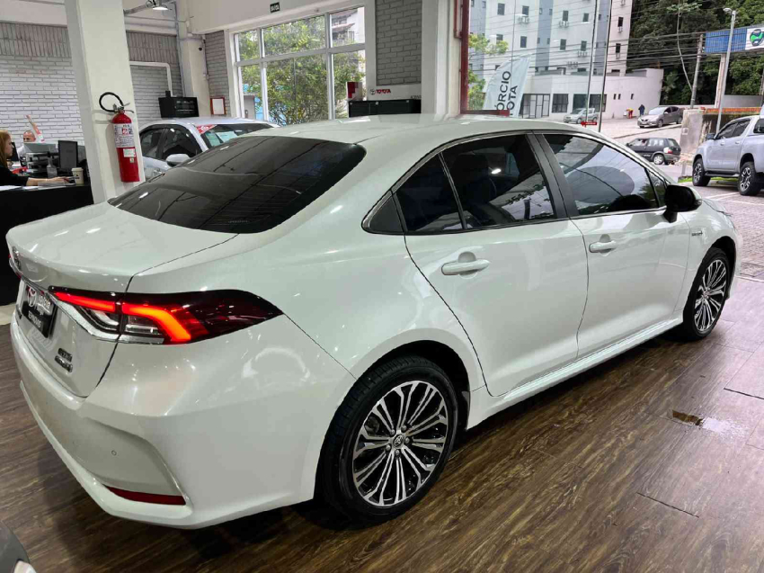 COROLLA ALTIS HYBRID PREMIUM 1.8 VVT-i 16V CVT8