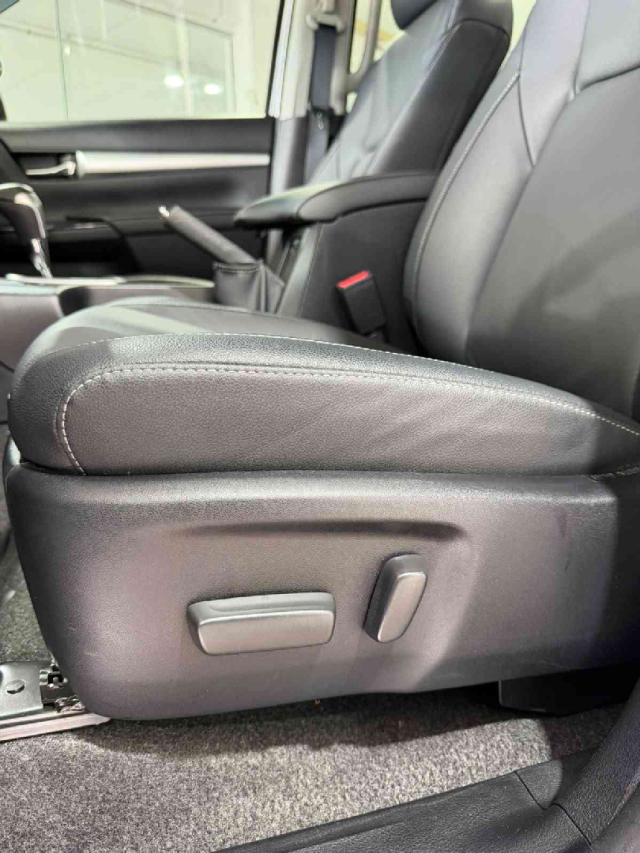 HILUX CD SRV 4X4 2.8 TB AT6 3.000KM + 12K ACESSÓRIOS13