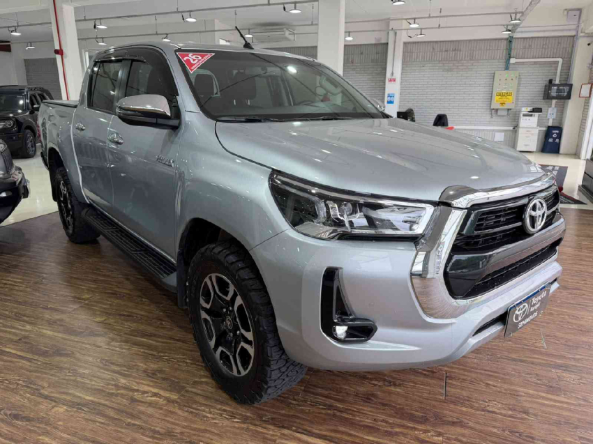 HILUX CD SRV 4X4 2.8 TB AT6 3.000KM + 12K ACESSÓRIOS2