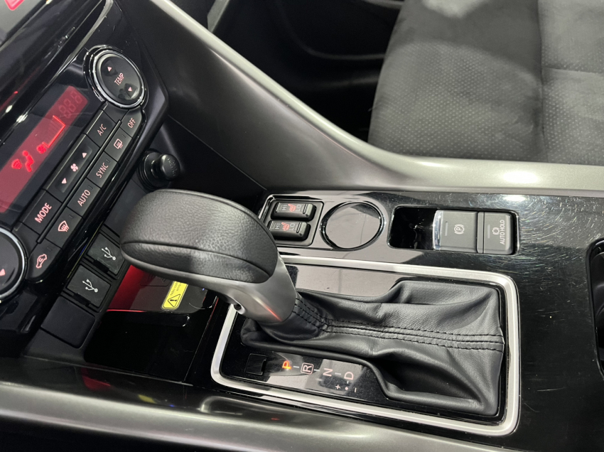 ECLIPSE CROSS BLACK EDITION16