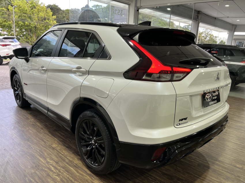 ECLIPSE CROSS BLACK EDITION7
