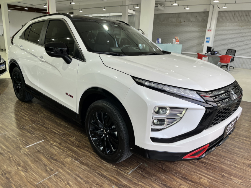 ECLIPSE CROSS BLACK EDITION2