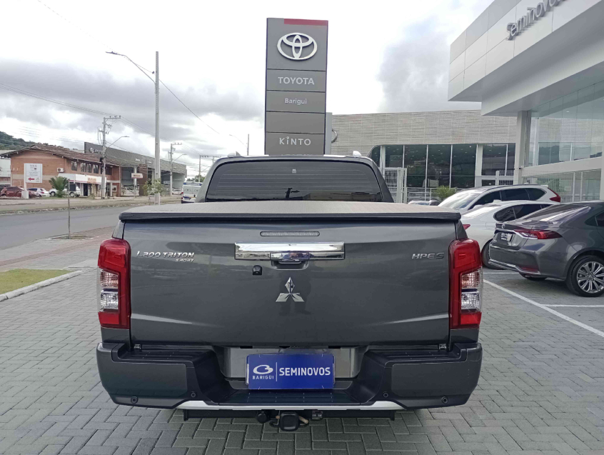 mitsubishi triton 2.4 biturbo diesel hpe-s 4x4 automatico 2024