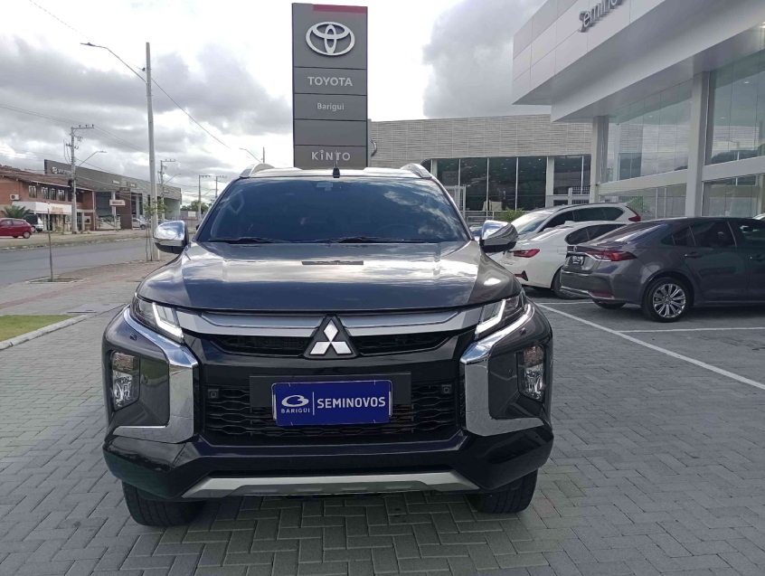 mitsubishi triton 2.4 biturbo diesel hpe-s 4x4 automatico 2024