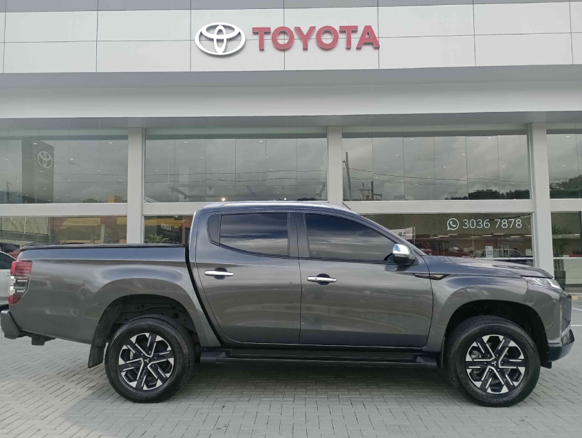 mitsubishi triton 2.4 biturbo diesel hpe-s 4x4 automatico 2024
