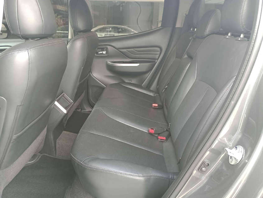 mitsubishi triton 2.4 biturbo diesel hpe-s 4x4 automatico 2024