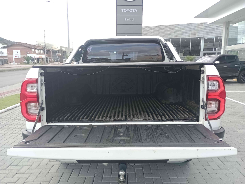 toyota hilux 2.8 d-4d turbo diesel cd srx 4x4 automatico 2022
